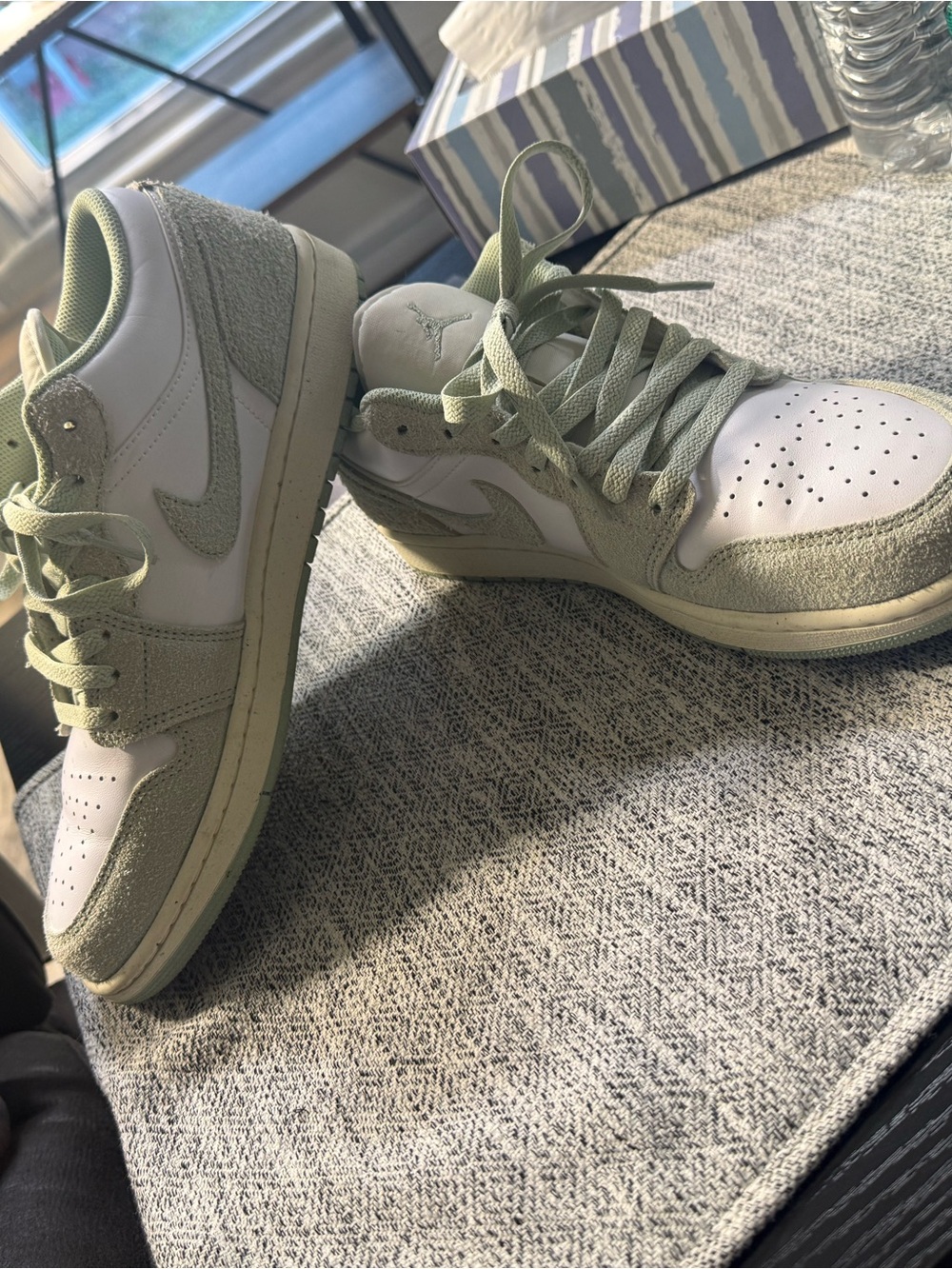 Nike Kids Low-Top Sneakers in Sage Green and White